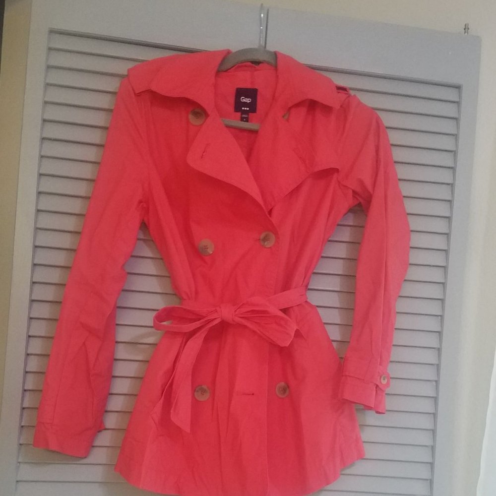 EUC GAP Bright Pink Trench Coat